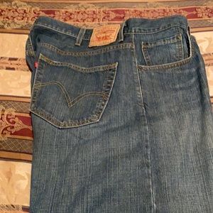 Men  559 relax fit Levi jeans size 42X32